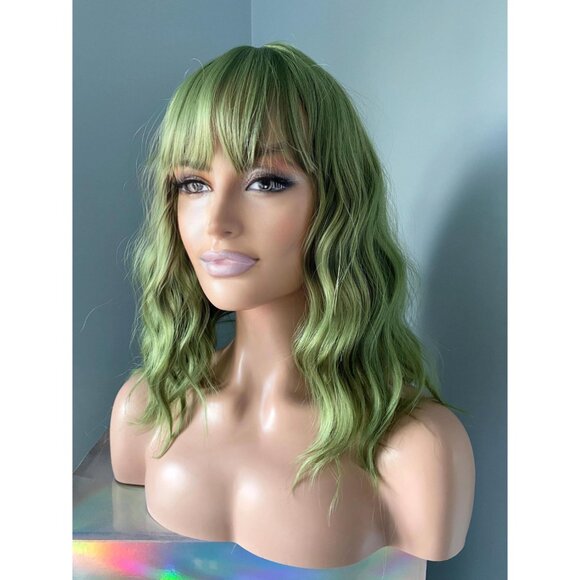 Short Green Wig 14 Inch Wavy Wig with Bangs - Clover - Picture 3 of 9